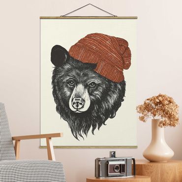 Plakat z wieszakiem - Ilustracja Niedźwiedź z czerwoną czapką Rysunek