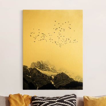 Złoty obraz na płótnie - Stado ptaków na tle gór czarno-biały