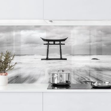 Panel ścienny do kuchni - Japońskie torii w morzu