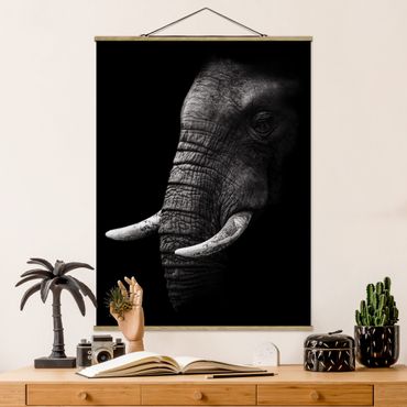 Plakat z wieszakiem - Portret ciemnego słonia