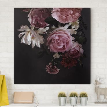 Obraz na płótnie - Różowe kwiaty na czarnym tle