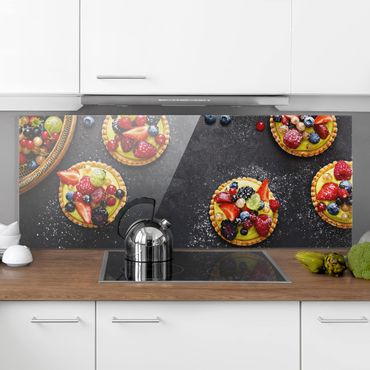 Panel szklany do kuchni - deser jagodowy