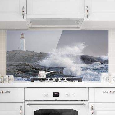 Panel szklany do kuchni - Fale sztormowe przy latarni morskiej