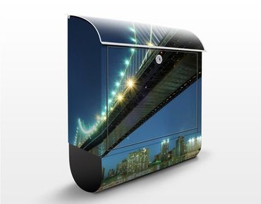 Skrzynka na listy - Abstrakcyjny most Manhattan