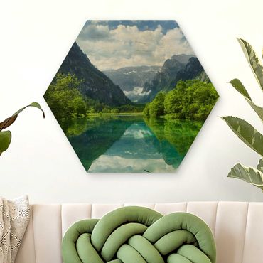 Obraz heksagonalny z drewna - Jezioro górskie z odbiciem