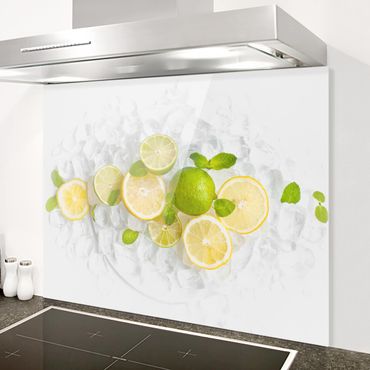 Panel szklany do kuchni - Owoce cytrusowe na kostkach lodu