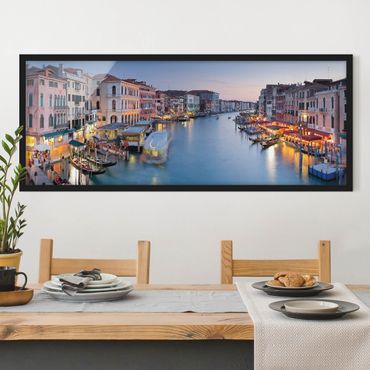 Plakat w ramie - Wieczorna atmosfera na Wielkim Kanale w Wenecji