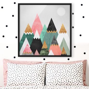 Plakat w ramie - Góry trójkątne ze złotymi iglicami