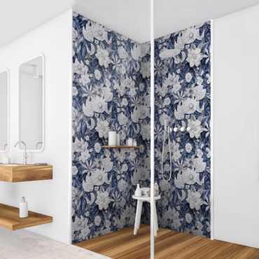 Tylna ścianka prysznicowa - White Flowers In Front Of Blue