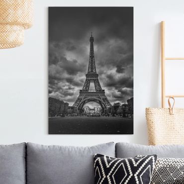 Obraz na płótnie - Wieża Eiffla na tle chmur, czarno-biała