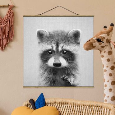 Plakat z wieszakiem - Baby Raccoon Wicky Black And White - Kwadrat 1:1