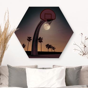 Obraz heksagonalny z drewna - Basketball z księżycem
