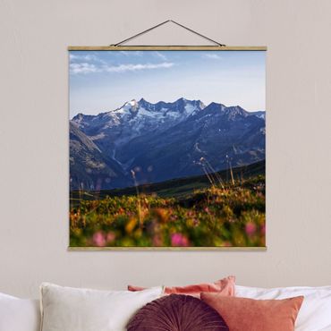 Plakat z wieszakiem - Kwietna łąka w górach