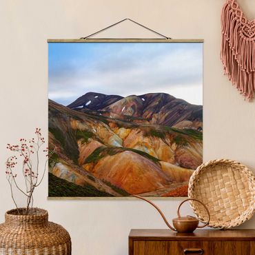Plakat z wieszakiem - Kolorowe góry na Islandii