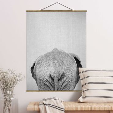 Plakat z wieszakiem - Elephant From Behind Black And White - Format pionowy 3:4