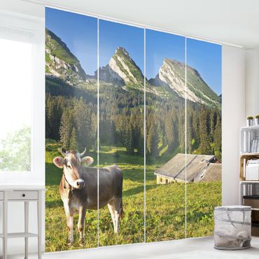 Zasłony panelowe zestaw - Szwajcarska łąka alpejska z krową