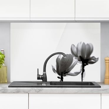 Panel szklany do kuchni - Spring Messenger Magnolia czarno-biały