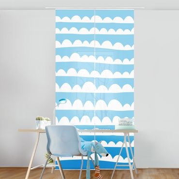 Zasłony panelowe zestaw - Narysowane pasma białych chmur na tle błękitnego nieba