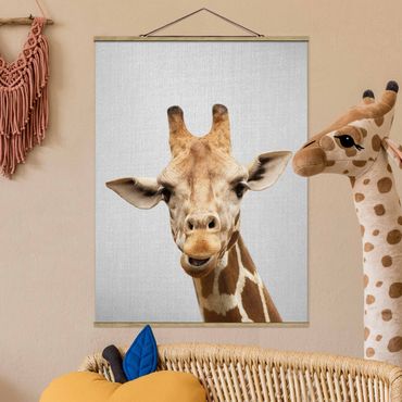 Plakat z wieszakiem - Giraffe Gundel - Format pionowy 3:4
