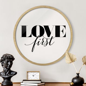 Okrągły obraz w ramie - Love first