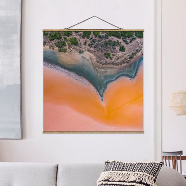 Plakat z wieszakiem - Pomarańczowy brzeg jeziora na Sardynii