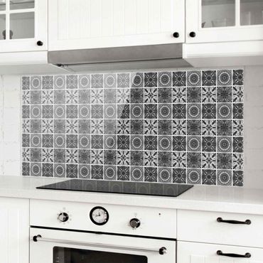 Panel szklany do kuchni - Orientalny wzór mandali w kolorze czarnym z brokatową optyką
