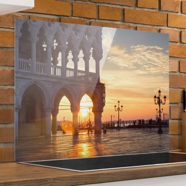 Panel szklany do kuchni - Promenada o wschodzie słońca