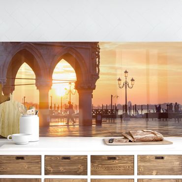 Panel ścienny do kuchni - Promenada o wschodzie słońca