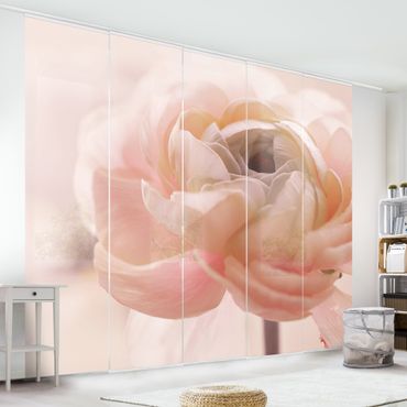 Zasłony panelowe zestaw - Różowy kwiat w centrum uwagi