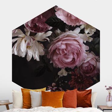Sześciokątna tapeta samoprzylepna - Różowe kwiaty na czarnym tle Vintage