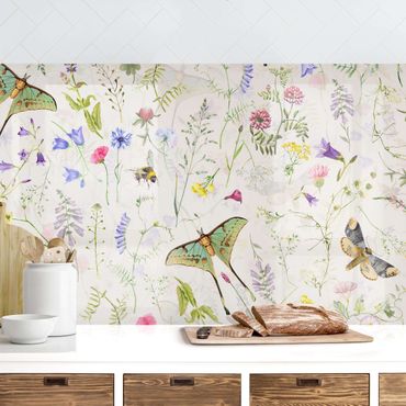 Panel ścienny do kuchni - Motylki z kwiatami na kremowym tle