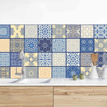 Panel ścienny do kuchni - Słoneczne płytki śródziemnomorskie z niebieskimi fugami