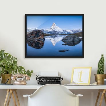 Plakat w ramie - Jezioro Stelli przed Matterhornem