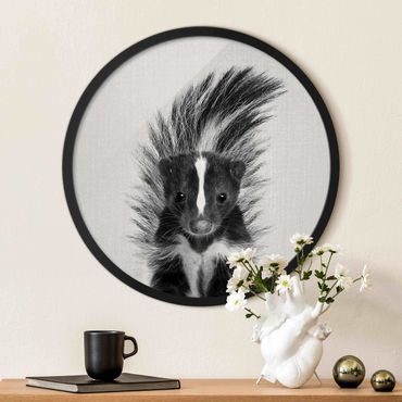Okrągły obraz z ramką - Skunk Stuart czarno-biały