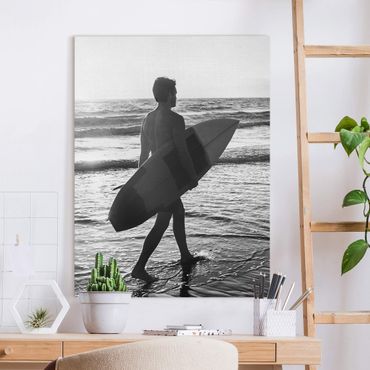 Obraz na płótnie - Surfer Boy At Sunset - Format pionowy 3:4
