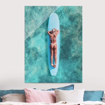Obraz na szkle - Surfer Girl With Blue Board