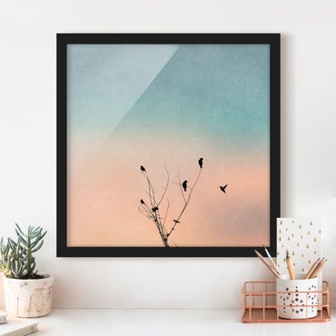 Plakat w ramie - Ptaki na tle różowego słońca II
