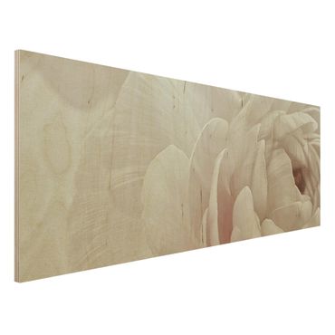 Obraz z drewna - Biały kwiat w morzu kwiatów