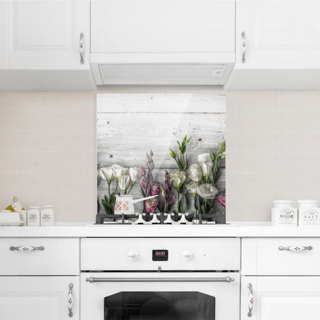 Panel szklany do kuchni Tulipanowa róża Shabby Wood Look