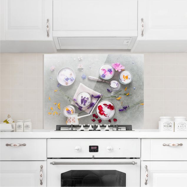 Panel szklany do kuchni Kwiaty jadalne z cukrem lawendowym