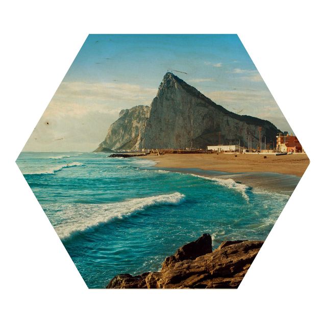 Obraz heksagonalny z drewna - Gibraltar nad morzem