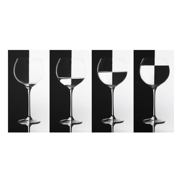 Panel szklany do kuchni - Kieliszki do wina czarne i białe