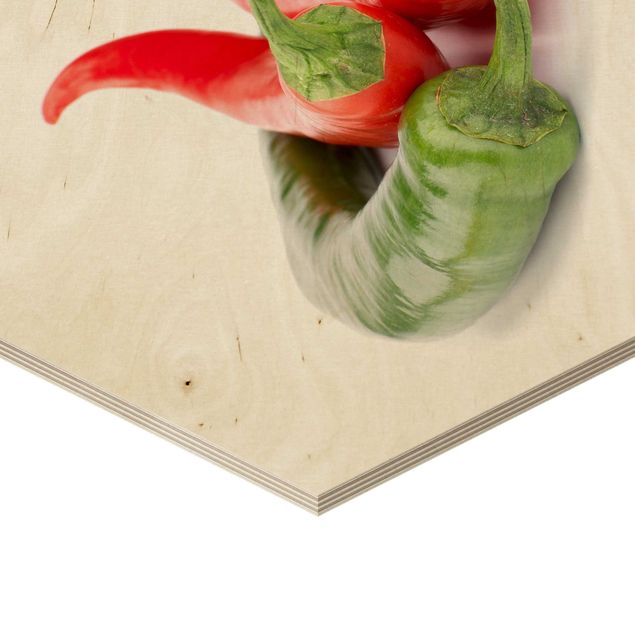 Obraz heksagonalny z drewna 2-częściowy - Czerwone i zielone papryczki chilli