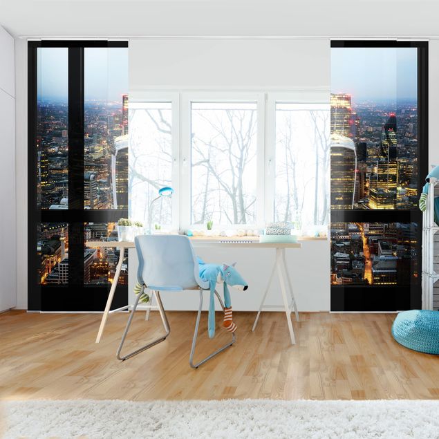 Tekstylia domowe Widok z okna na podświetloną panoramę Londynu