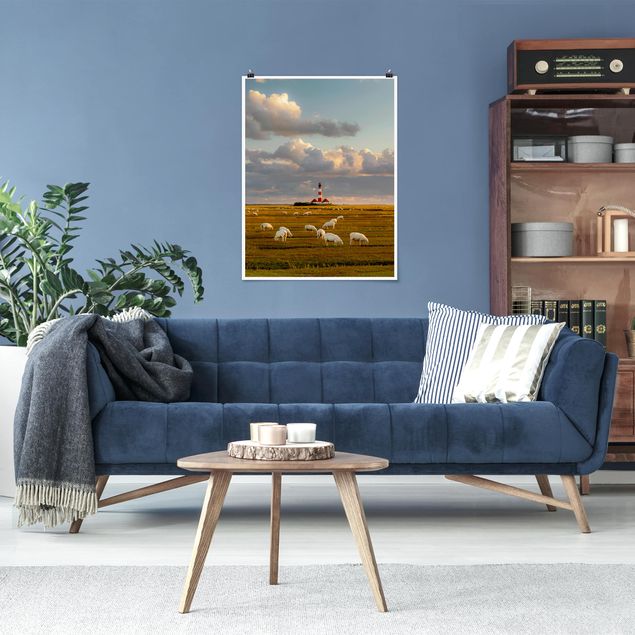 Nowoczesne obrazy do salonu Latarnia morska na Morzu Północnym ze stadem owiec