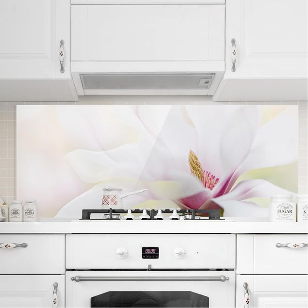 Dekoracja do kuchni Czuły kwiat magnolii