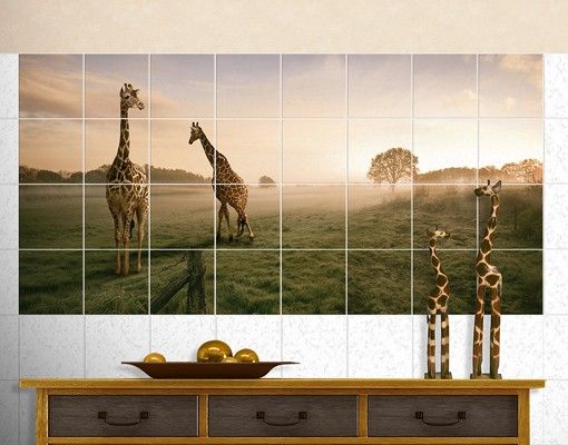 Naklejki na płytki krajobraz Surrealistyczne żyrafy