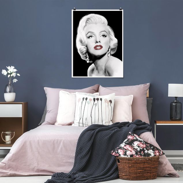 Nowoczesne obrazy Marilyn z biżuterią na uszach