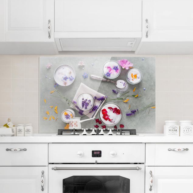 Panel szklany do kuchni Kwiaty jadalne z cukrem lawendowym