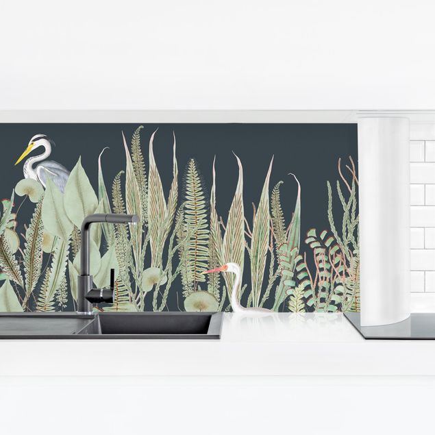 Panel ścienny do kuchni - Flamingo i bocian z roślinami na zielonym tle